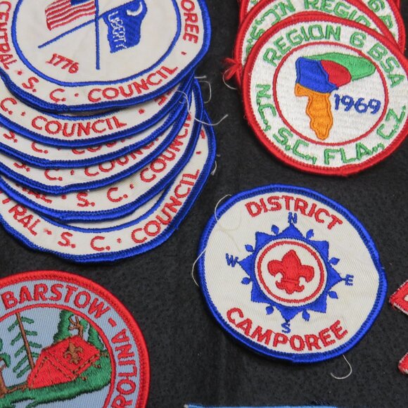 VTG Lot of #51 BSA Boy Scouts of America Patches/Bages - Picture 3 of 16